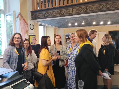 Vernisáž výstavy Tvoříme Jabok - návštěvníci vernisáže ""