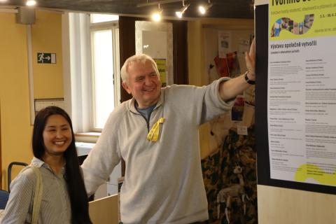 Vernisáž výstavy Tvoříme Jabok - emeritní ředitel Jaboku č. 5 hovoří o svých fotografiích ""